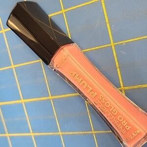 L'Oreal Paris Infallible Lip Gloss 606 Mauve Glow 6.3ml New